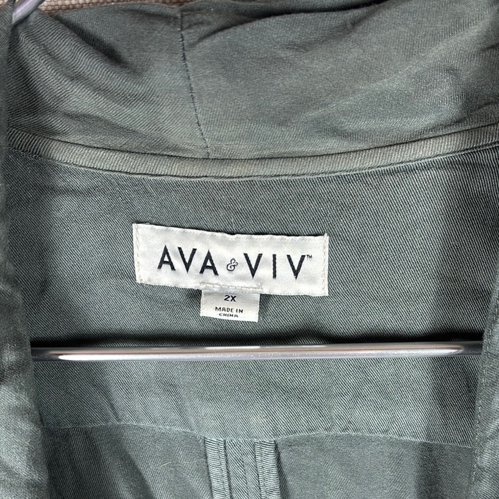 Ava & Viv > Dark Green Flowy Vest 2X - Picture 2 of 8